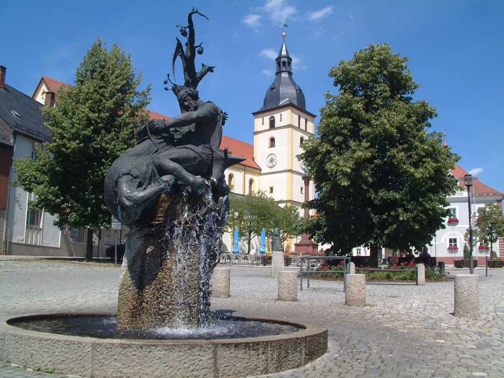 Sagenbrunnen Schmied von Mitterteich1